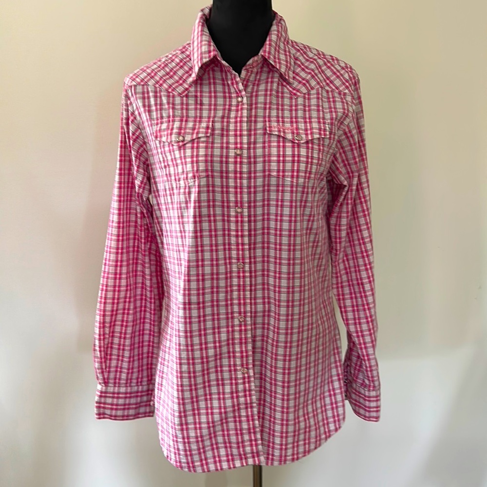 Wrangler Long Sleeve Button Down Shirt